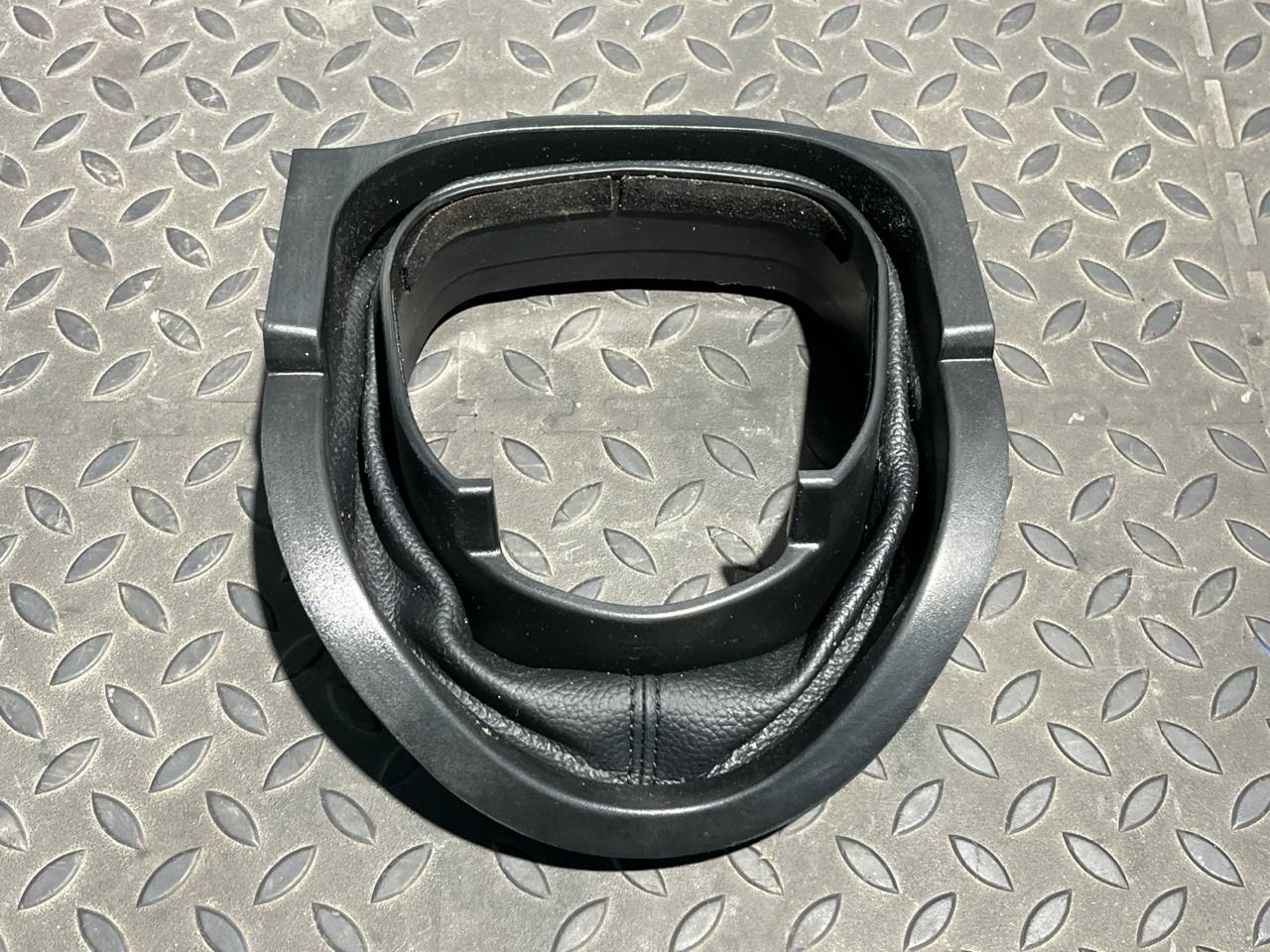 Кожух рулевой колонки Mercedes M/W164 2005-2011