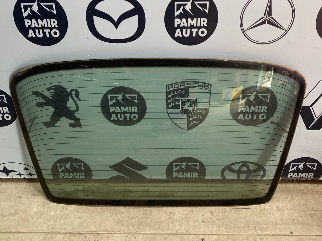 Стекло заднее Mercedes C/W203 2000-2008