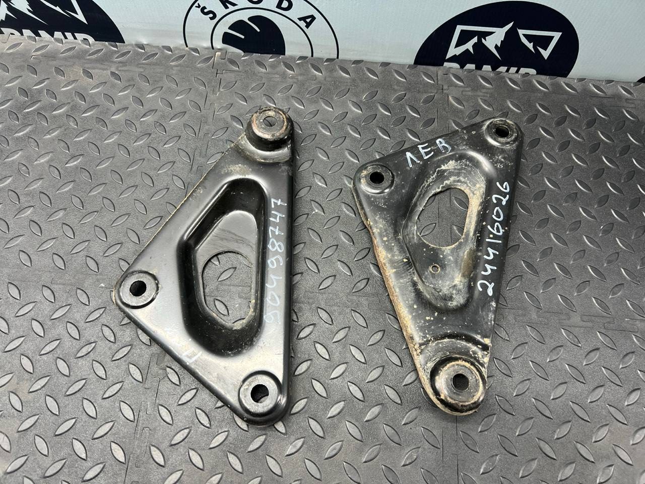 Кронштейн балки передний  Opel Astra/H 2004-2014