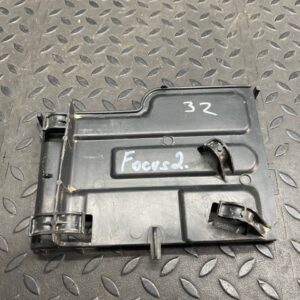 Крышка АКБ Ford Focus/2 2004-2011