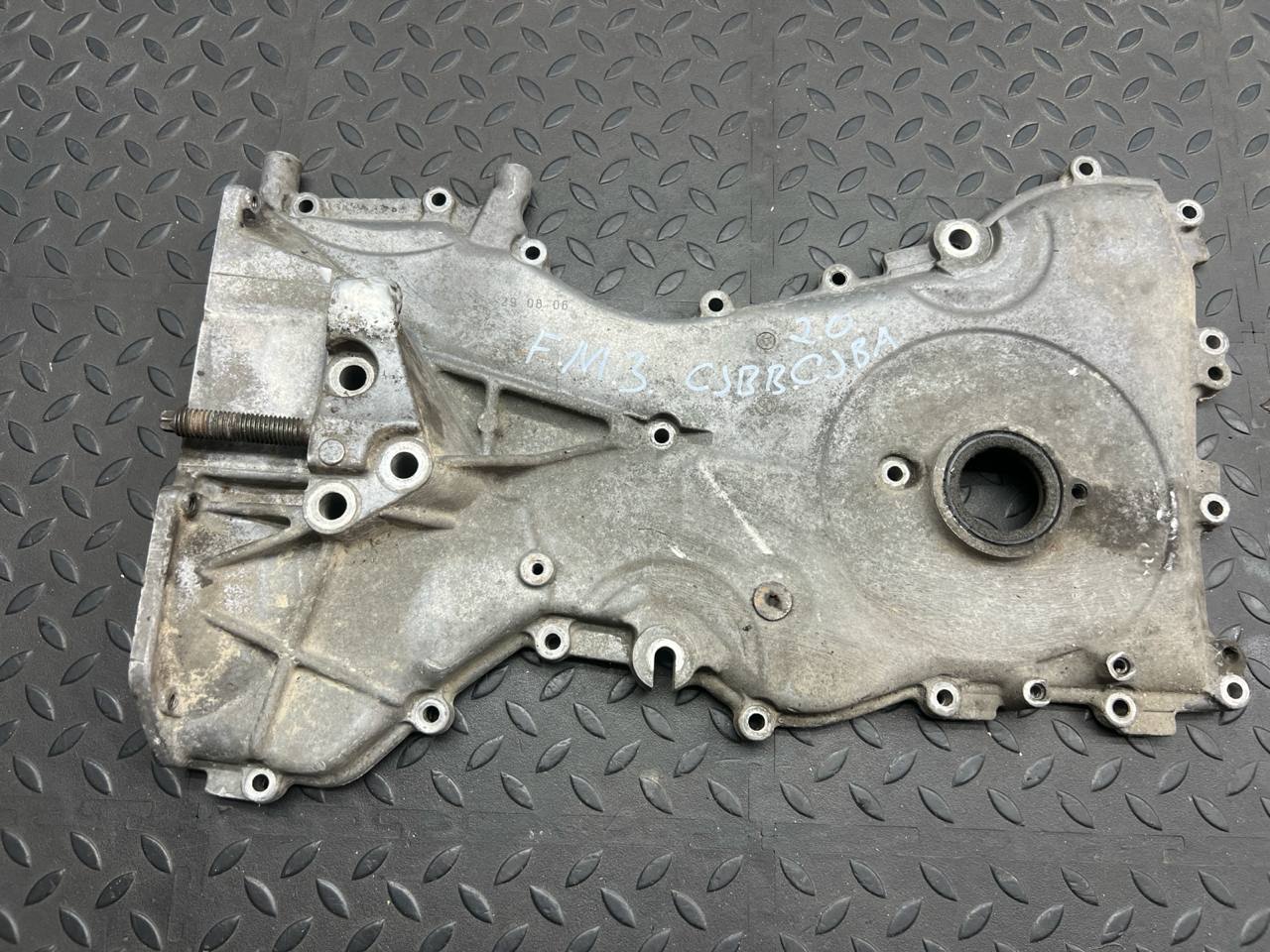 Крышка двигателя Ford Mondeo/3 2000-2007