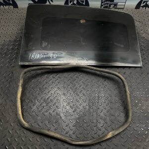 Стекло кузовное глухое заднее правое Ford Transit 2000-2006