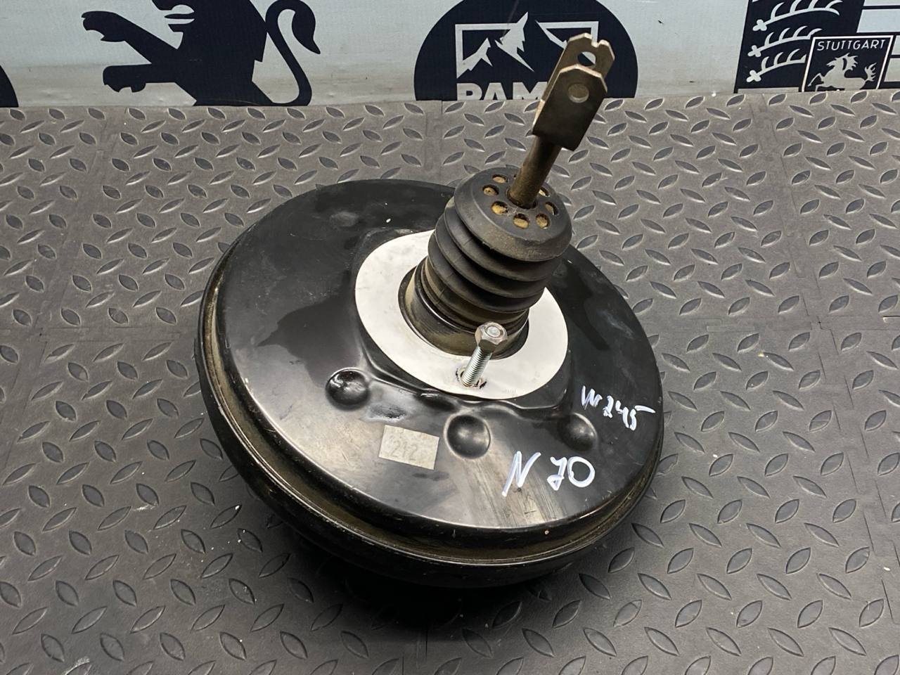 Усилитель тормозов вакуумный Mercedes B/W245 2005-2011