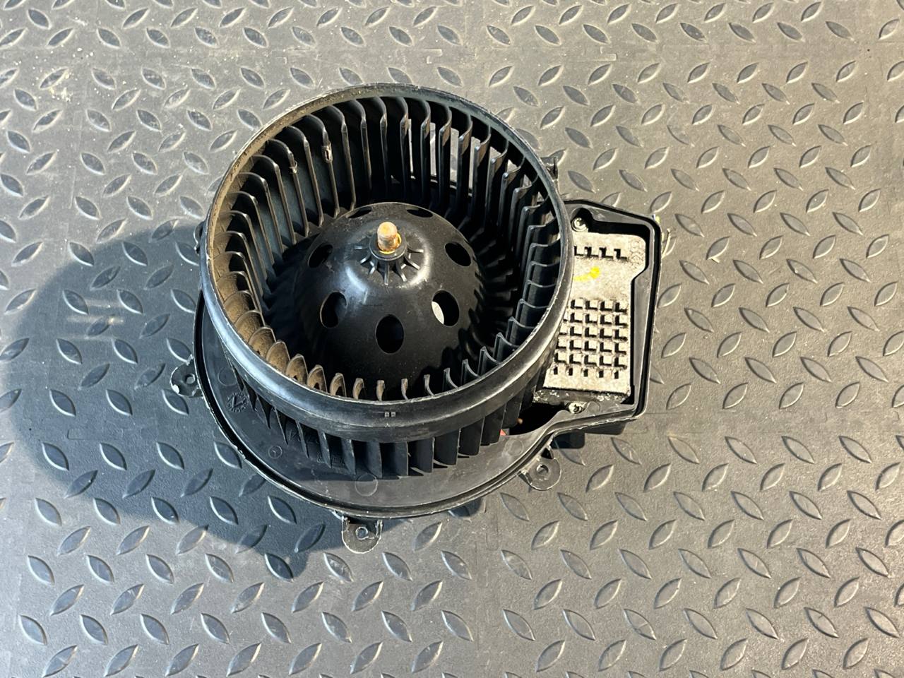 Моторчик отопителя Mercedes C/W203 2000-2008