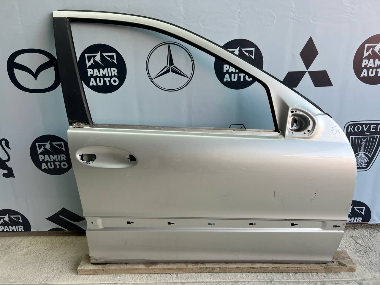 Дверь передняя правая Mercedes C/W203 2000-2008