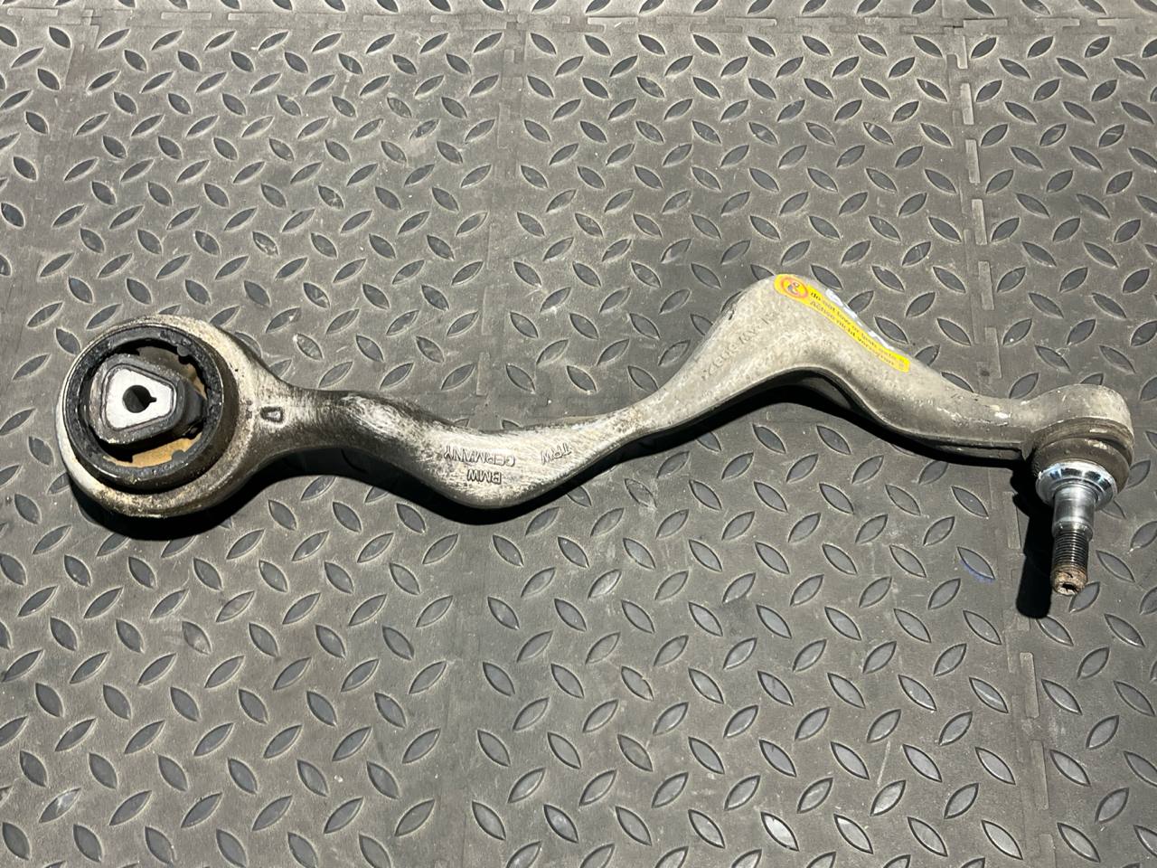 Рычаг передний левый BMV 3/E90 2004-2013