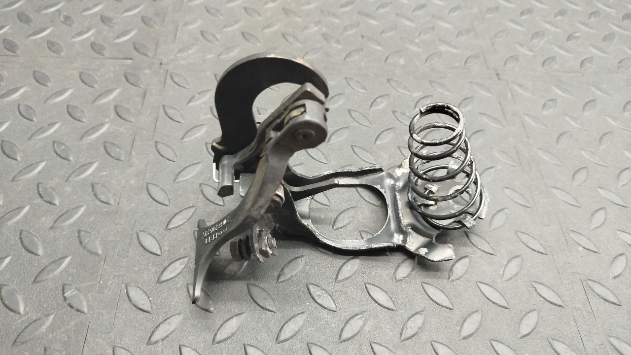 Замок капота Mercedes E/W210 1995-2003