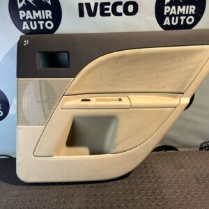 Обшивка двери задняя правая  Ford  Mondeo/3 2000-2007