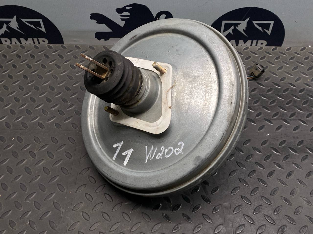 Усилитель тормозов вакуумный Mercedes C/W202 1993-2001