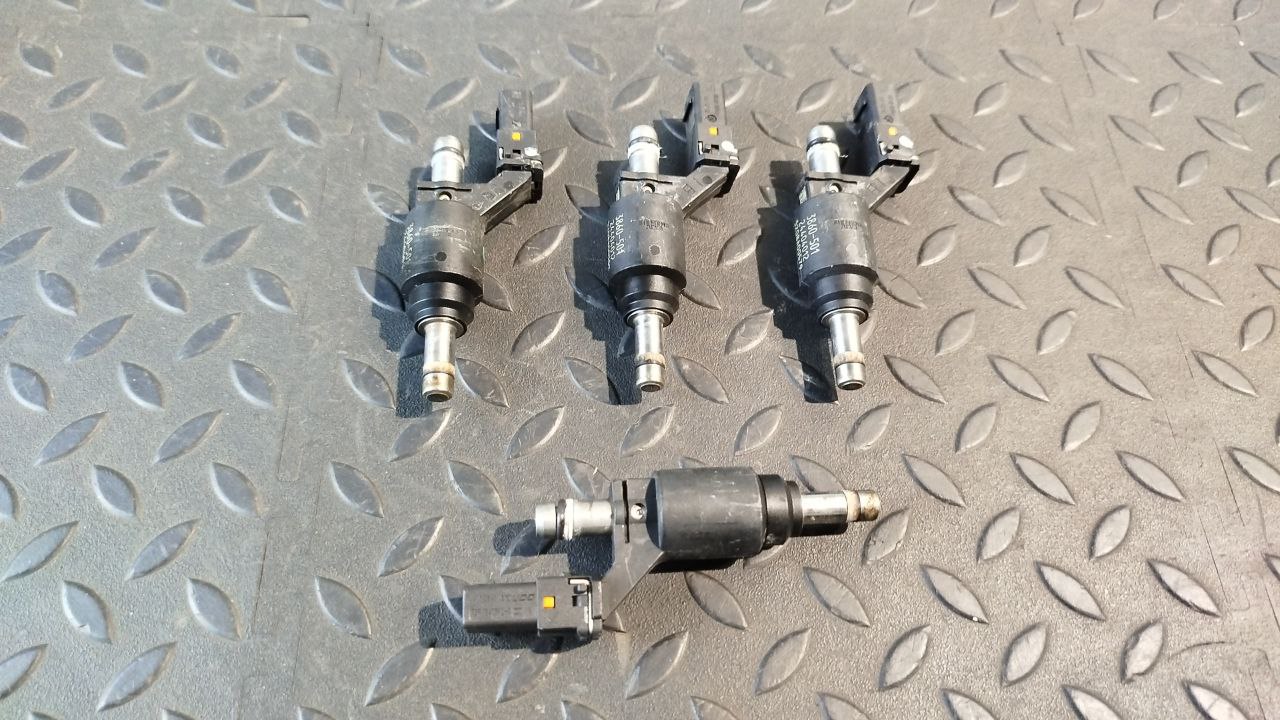 Форсунка бензиновая Opel Zafira/B 2005-2014