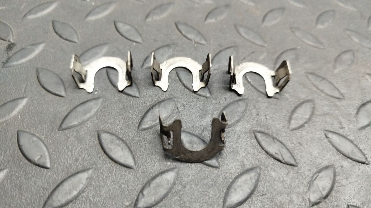 Скоба топливной форсунки Ford Mondeo/3 2000-2007