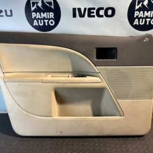 Обшивка двери передняя левая  Ford  Mondeo/3 2000-2007