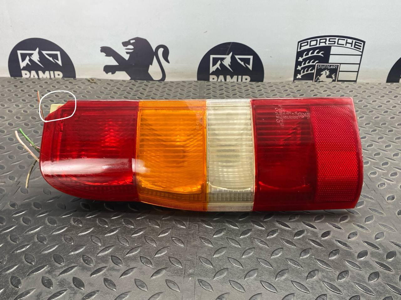 Фонарь задний левый Ford Transit 2000-2006