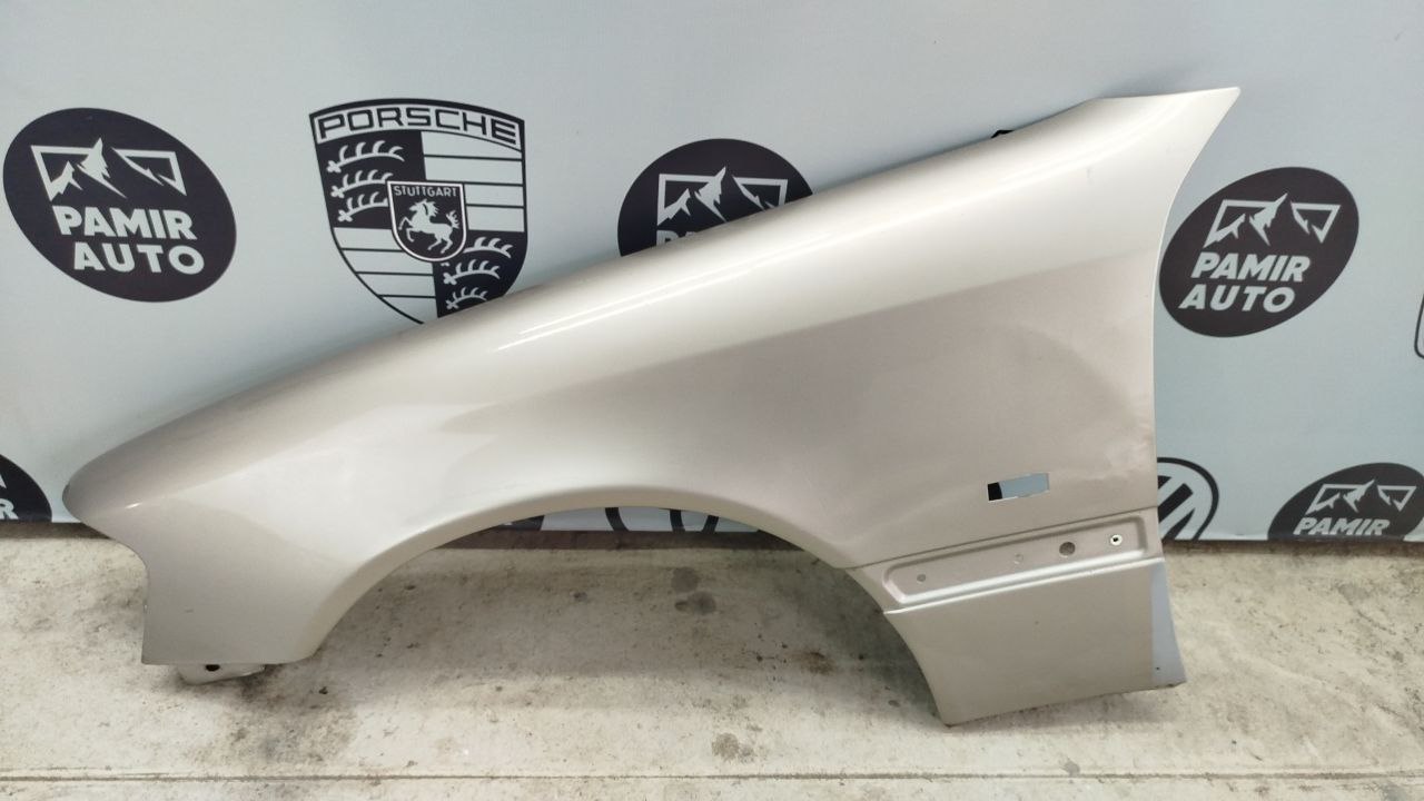 Крыло переднее левое Mercedes C/W202 1993-2001