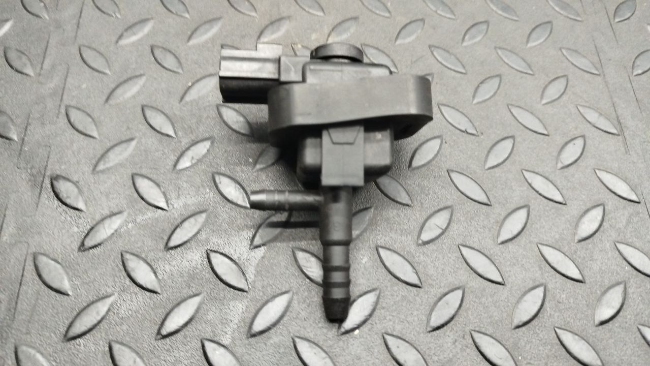 Клапан вентиляции топливного бака Ford Mondeo/3 2000-2007