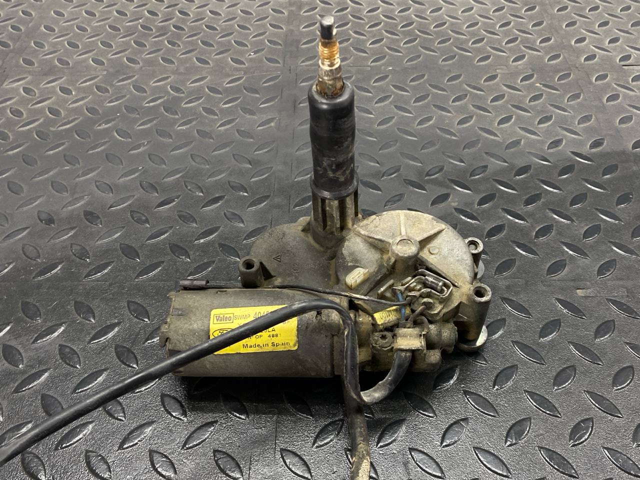 Моторчик стеклоочистителя задний правый Ford Transit 2000-2006