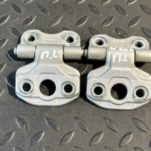 Петля двери передняя Mercedes C/W202 1993-2001