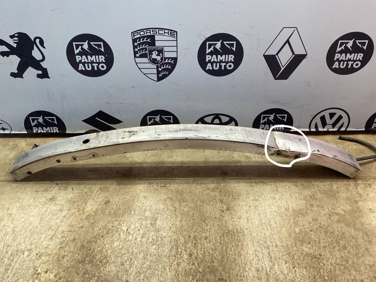 Усилитель бампера передний Mercedes M/W164 2005-2011