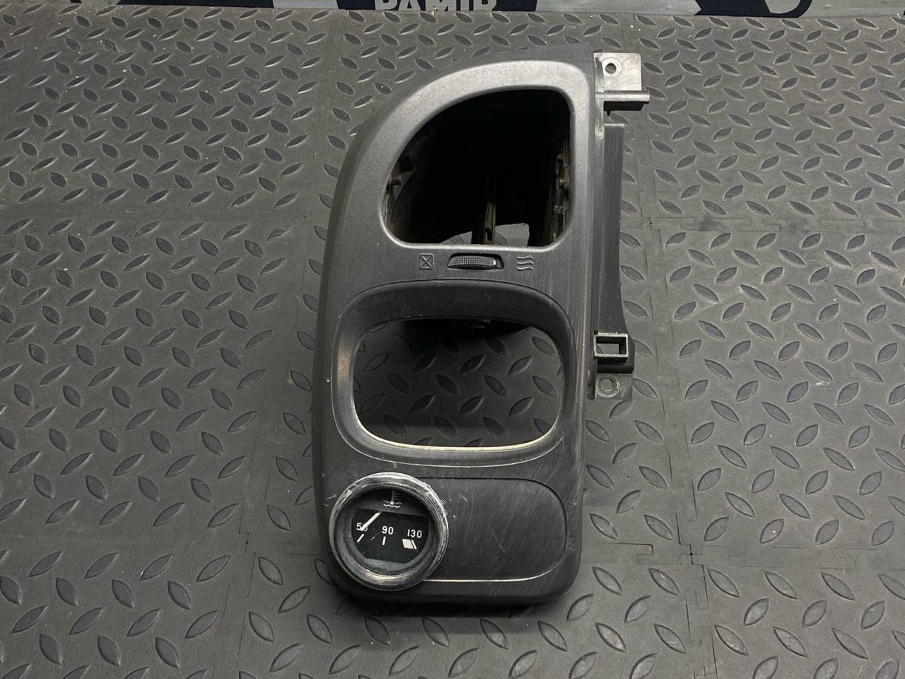 Накладка на торпедо Ford Transit 2000-2006