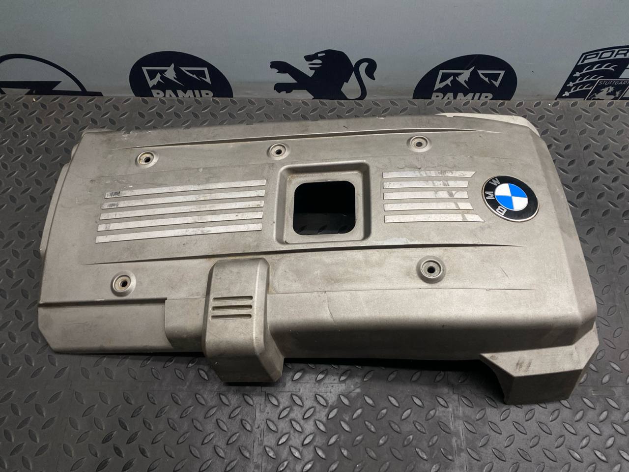 Крышка на двигатель (Декоративная) BMW 3/E90 2004-2013