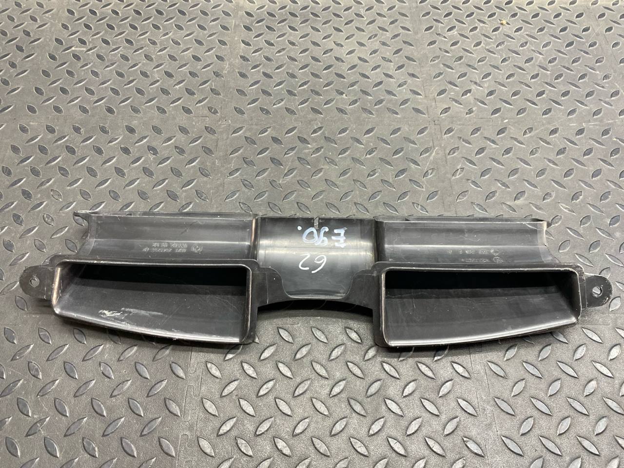 Воздуховод BMW 3/E90 2004-2013