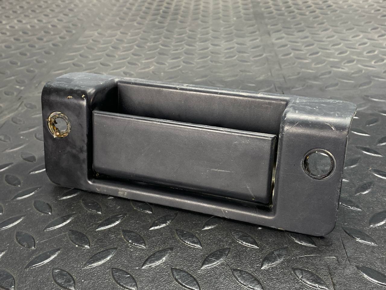 Ручка двери багажника левая Ford Transit 2000-2006