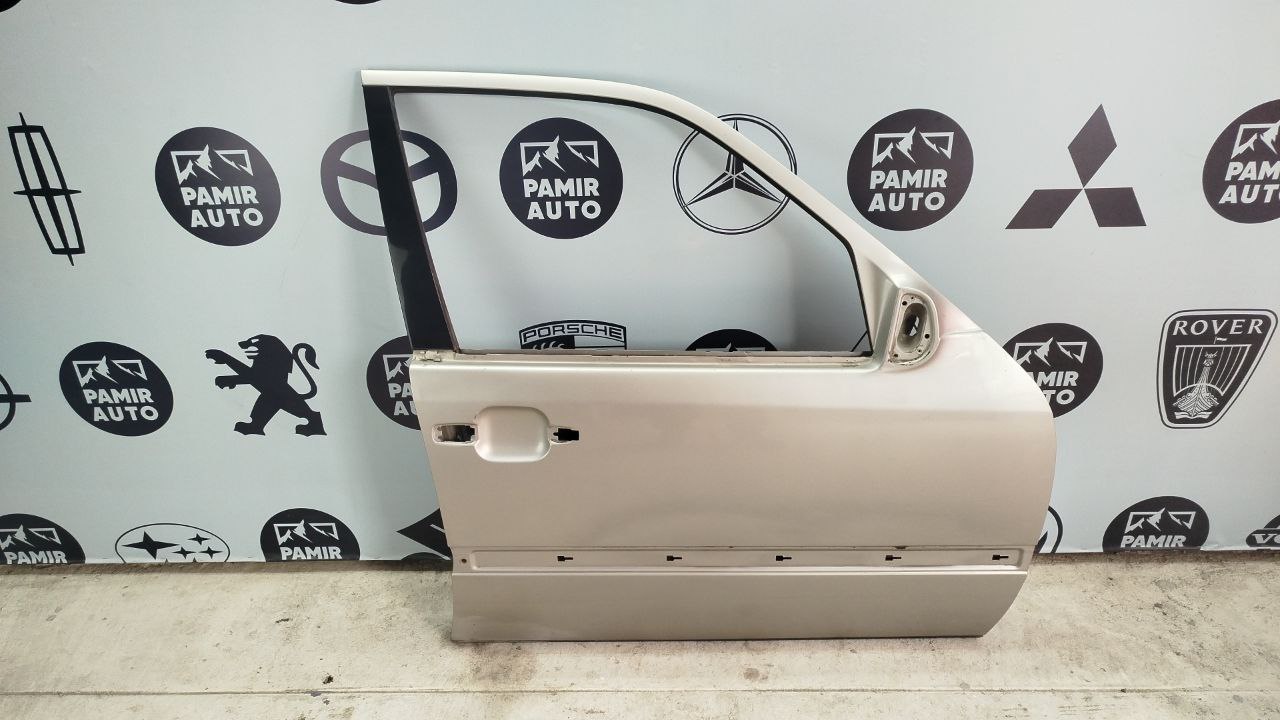 Дверь передняя правая Mercedes C/W202 1993-2001