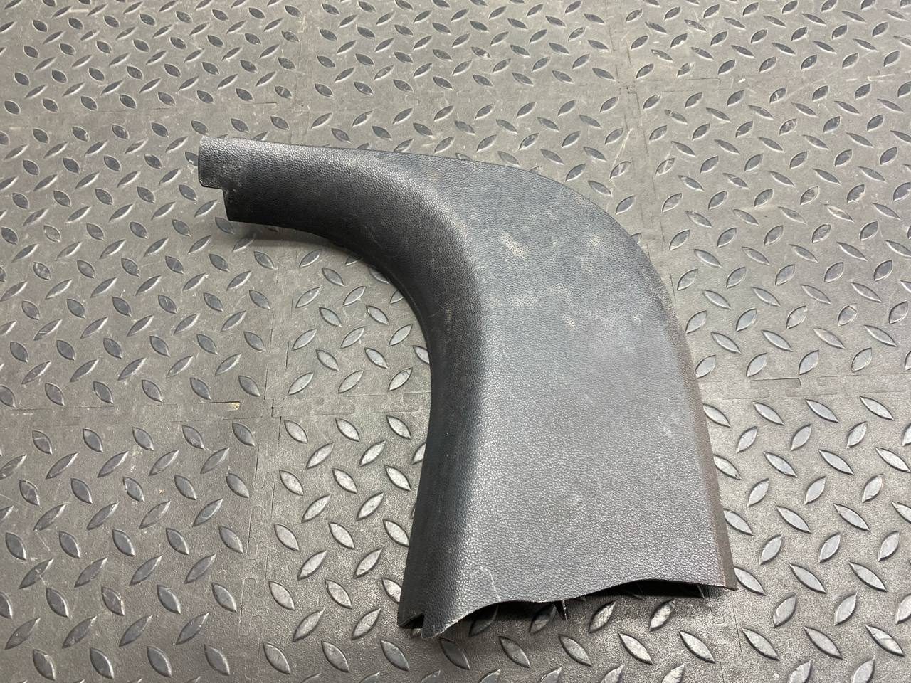 Накладка порога передняя правая BMW 3/E90 2004-2013