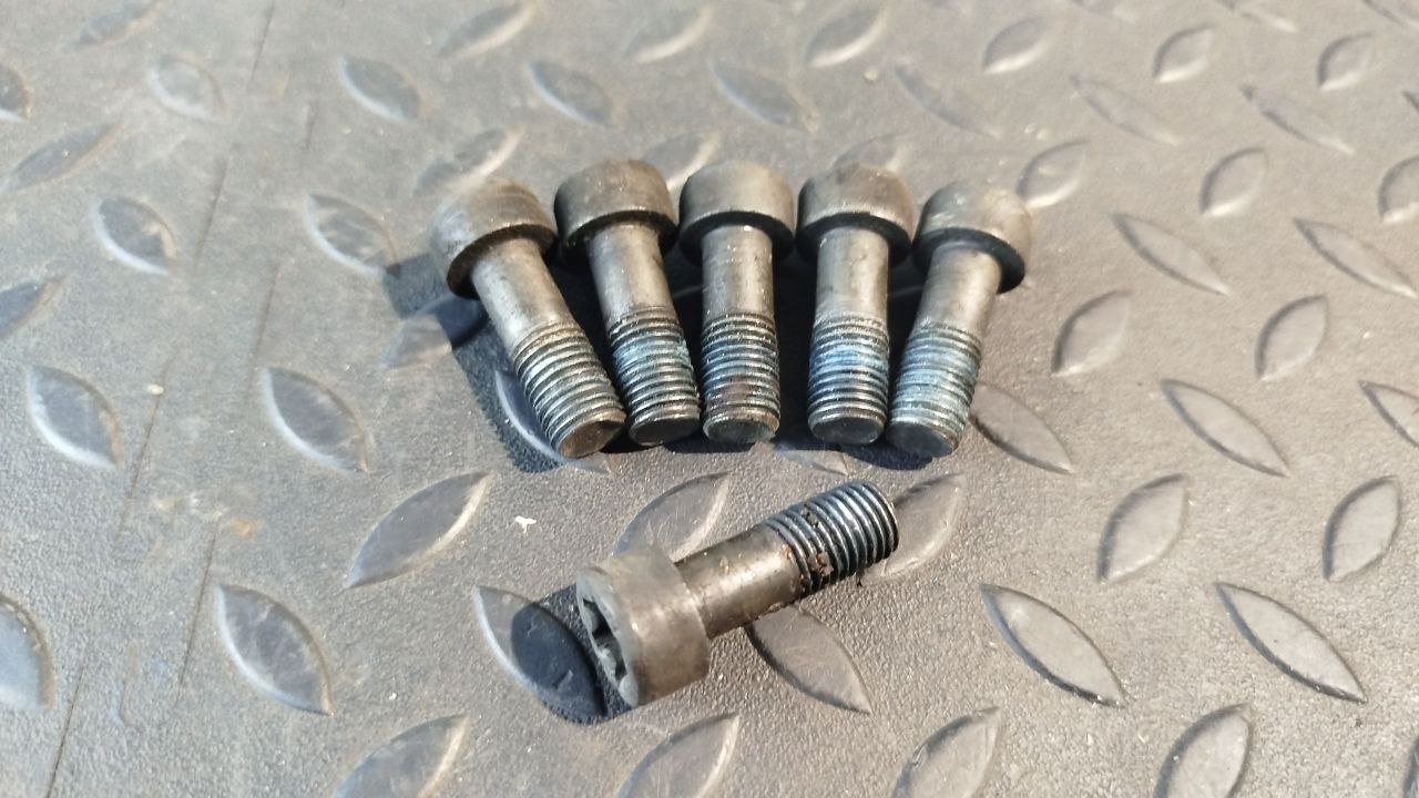 Болт маховика Opel Zafira/B 2005-2014