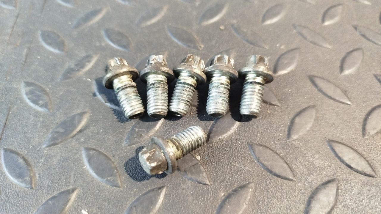 Болт корзины сцепления Opel Zafira/B 2005-2014