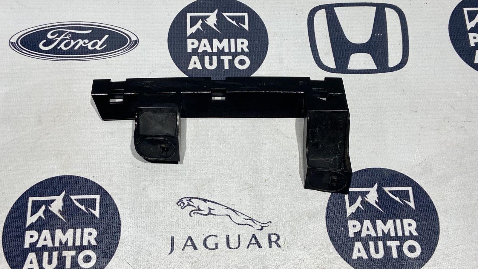 Направляющая стекла двери передняя правая Ford Mondeo/3 2000-2007