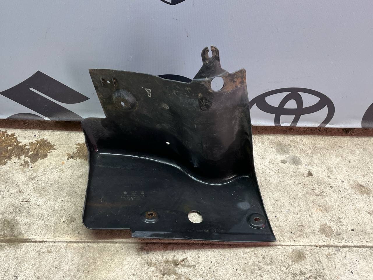 Защита двигателя правая Opel Astra/H 2004-2014