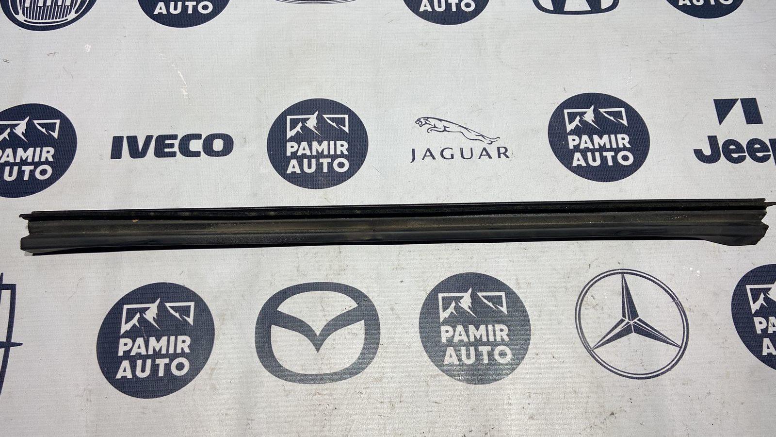 Уплотнитель двери задний левый Ford Mondeo/3 2000-2007