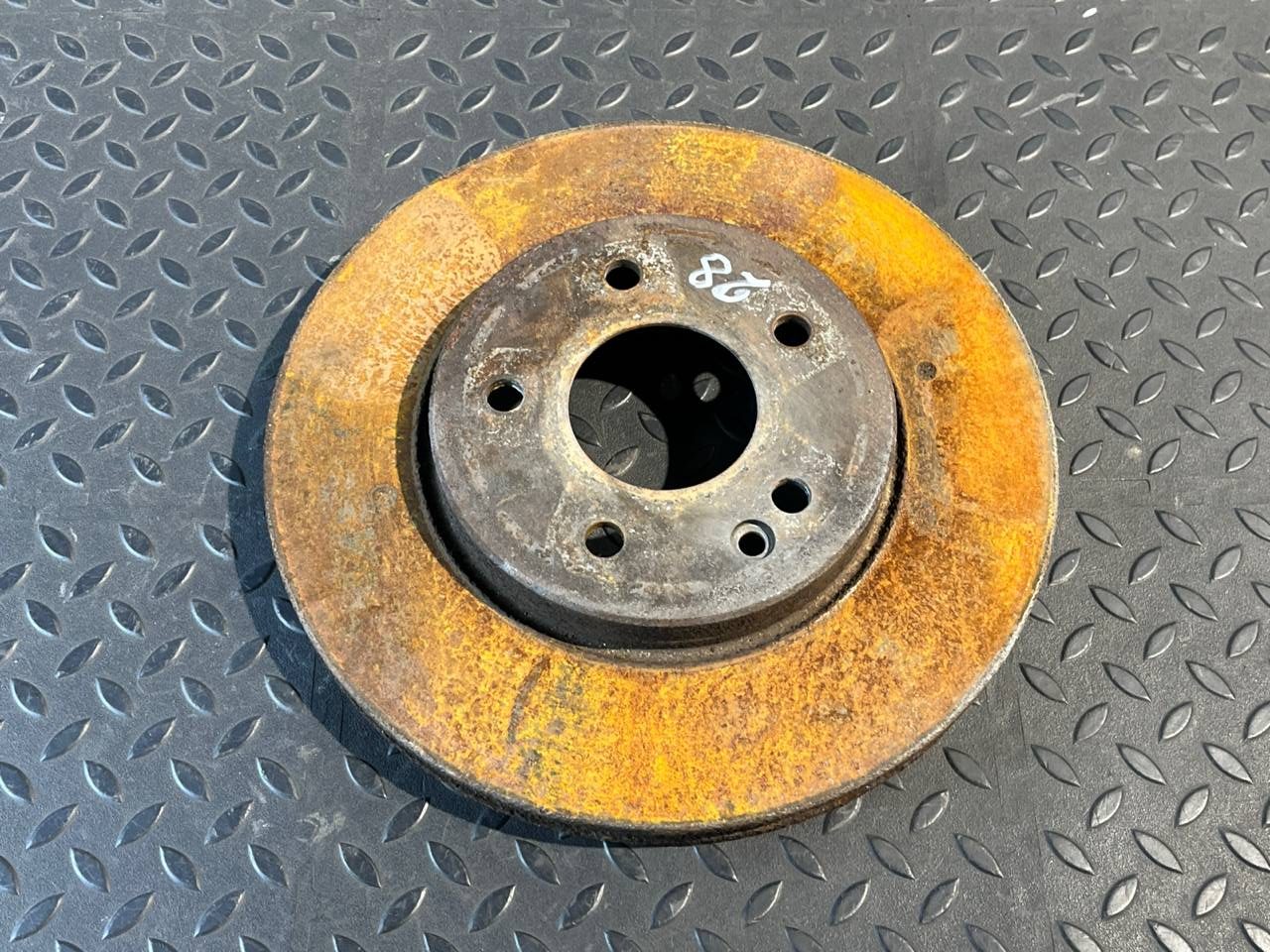 Диск тормозной передний Mercedes E/W210 1995-2003