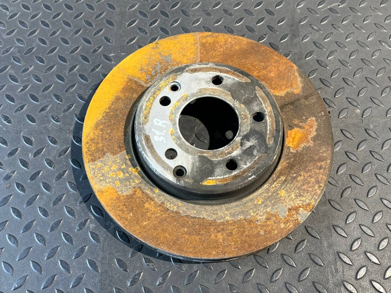 Диск тормозной передний Mercedes E/W210 1995-2003