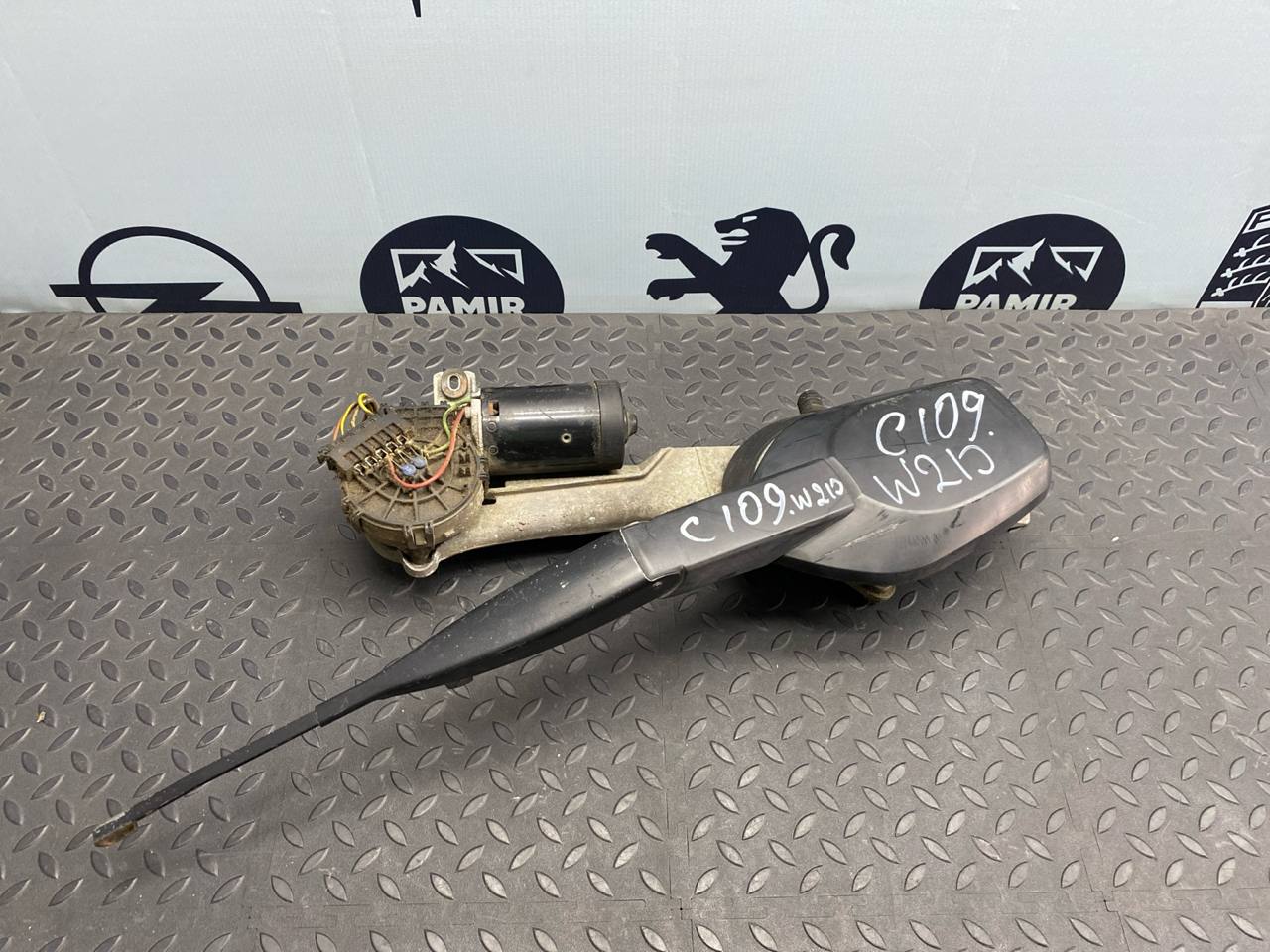 Трапеция стеклоочистителя Mercedes E/W210 1995-2003