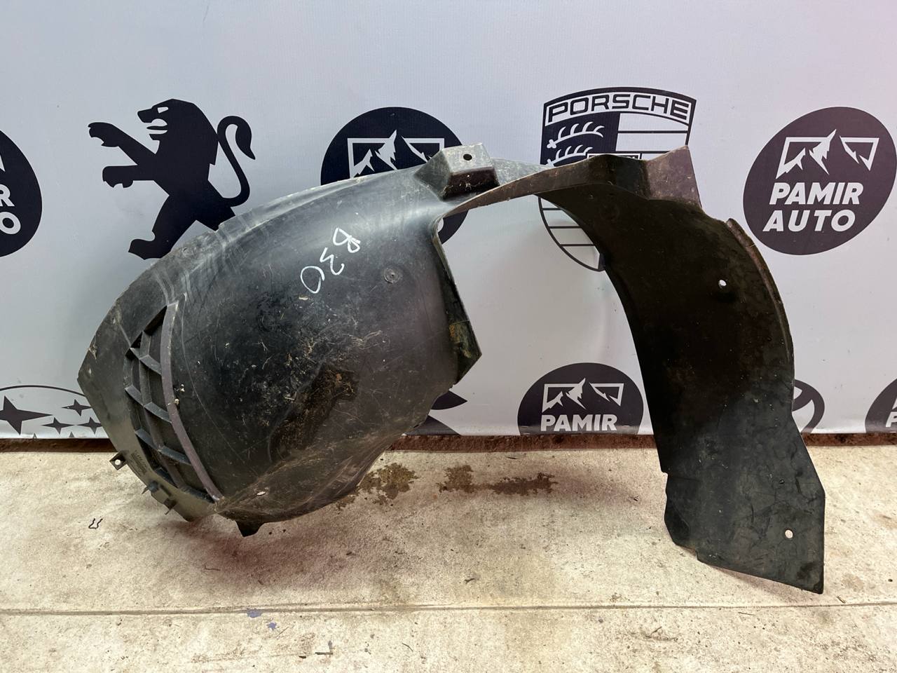 Локер (Подкрылок) передний правый Opel Vectra/C 2002-2008