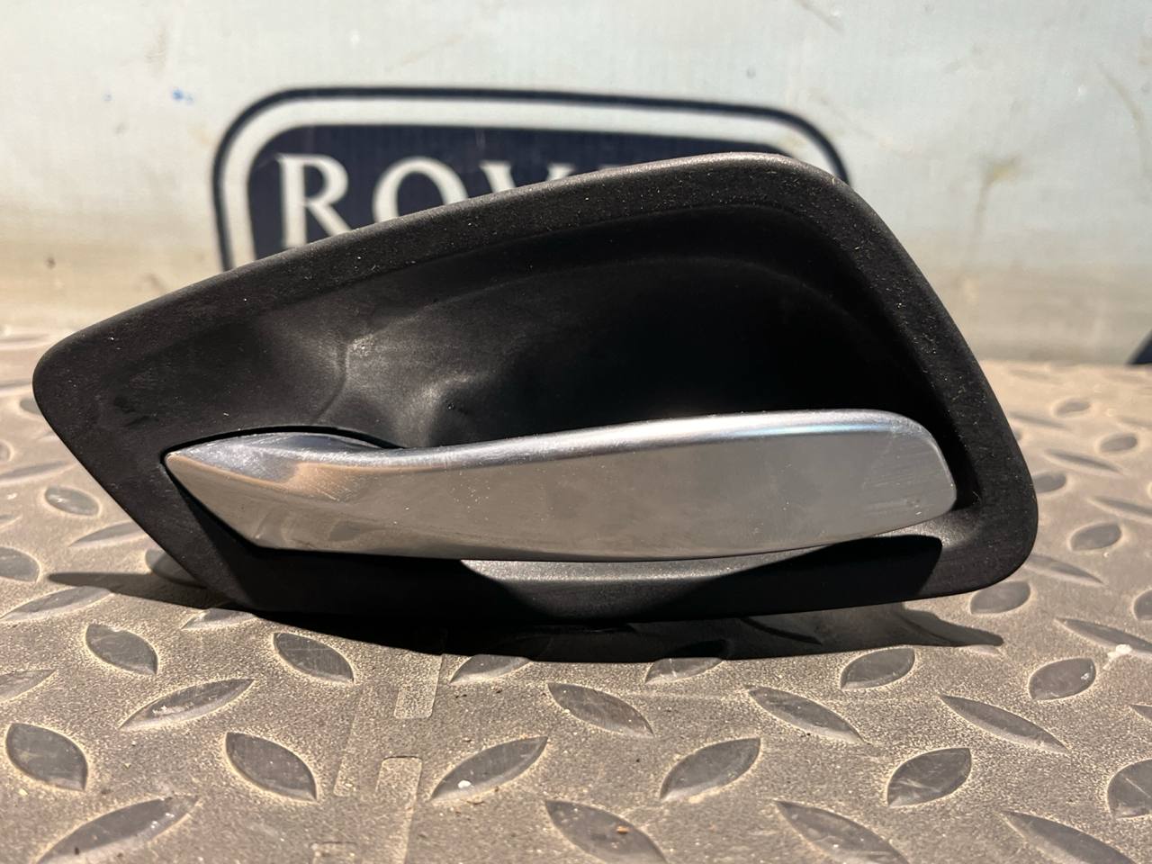 Ручка двери передняя левая BMW 3/E90 2004-2013