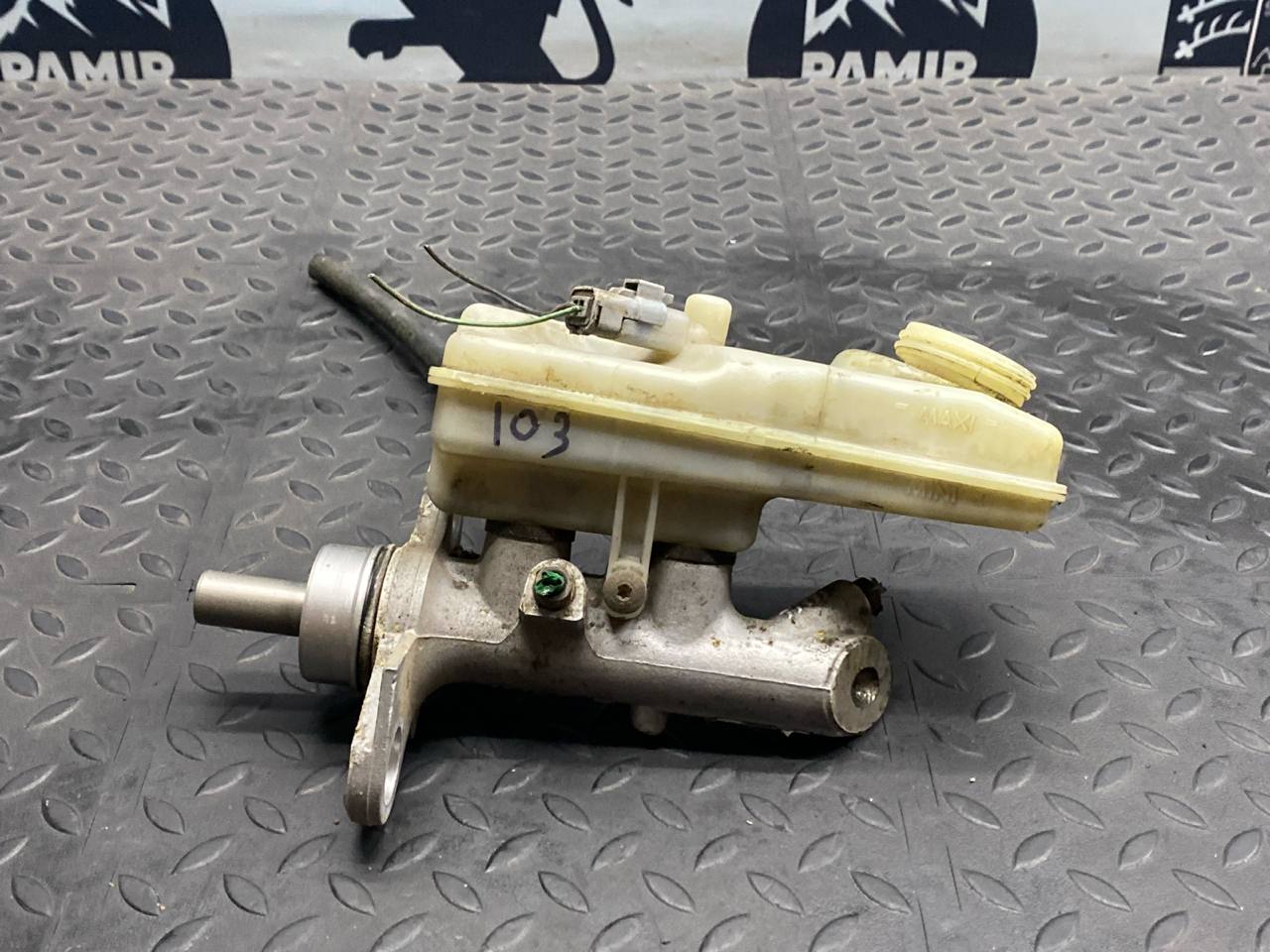 Цилиндр тормозной главный Renault Scenic/2 2003-2009