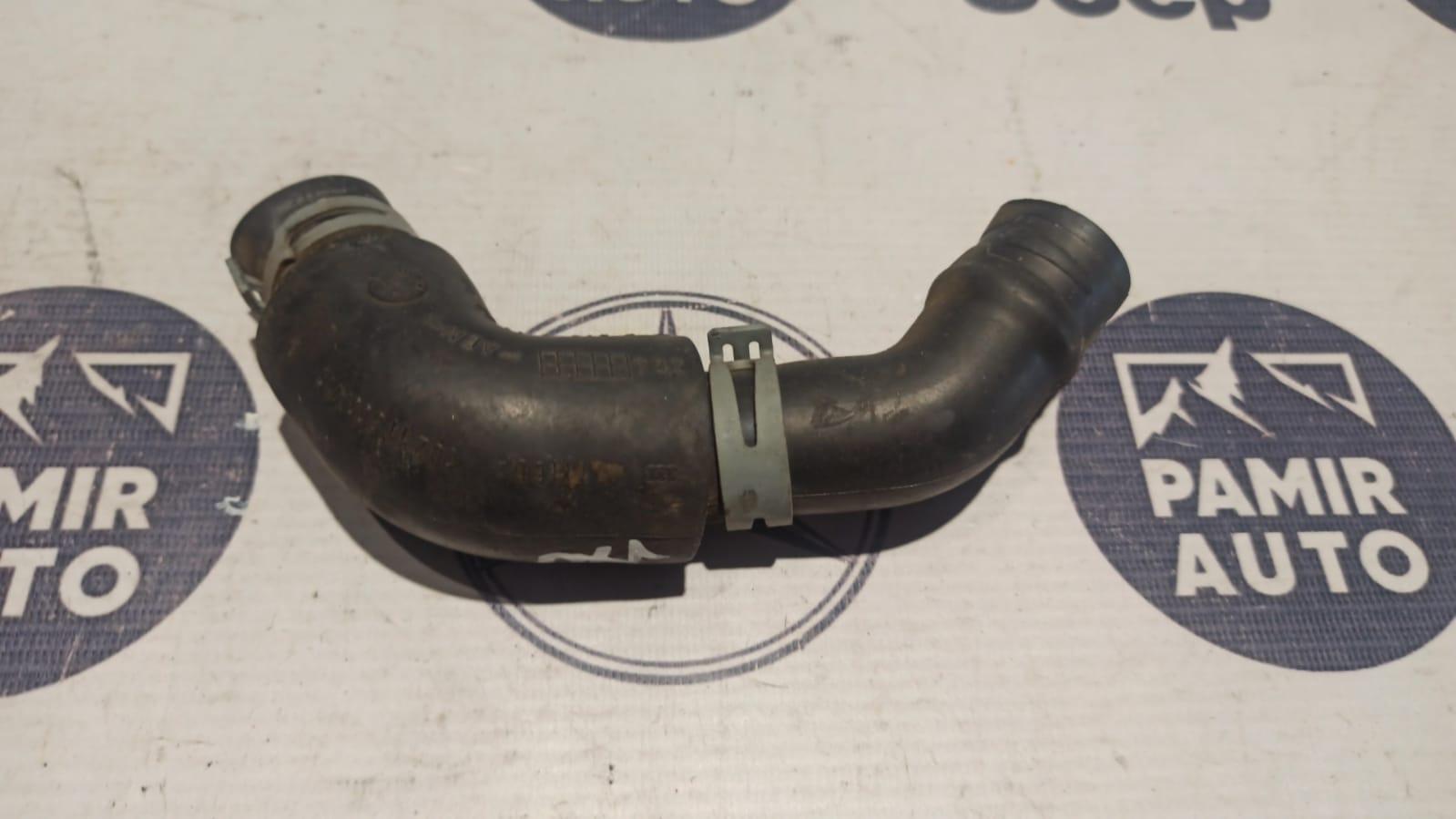 Патрубок картерных газов Mercedes B/W245 2005-2011