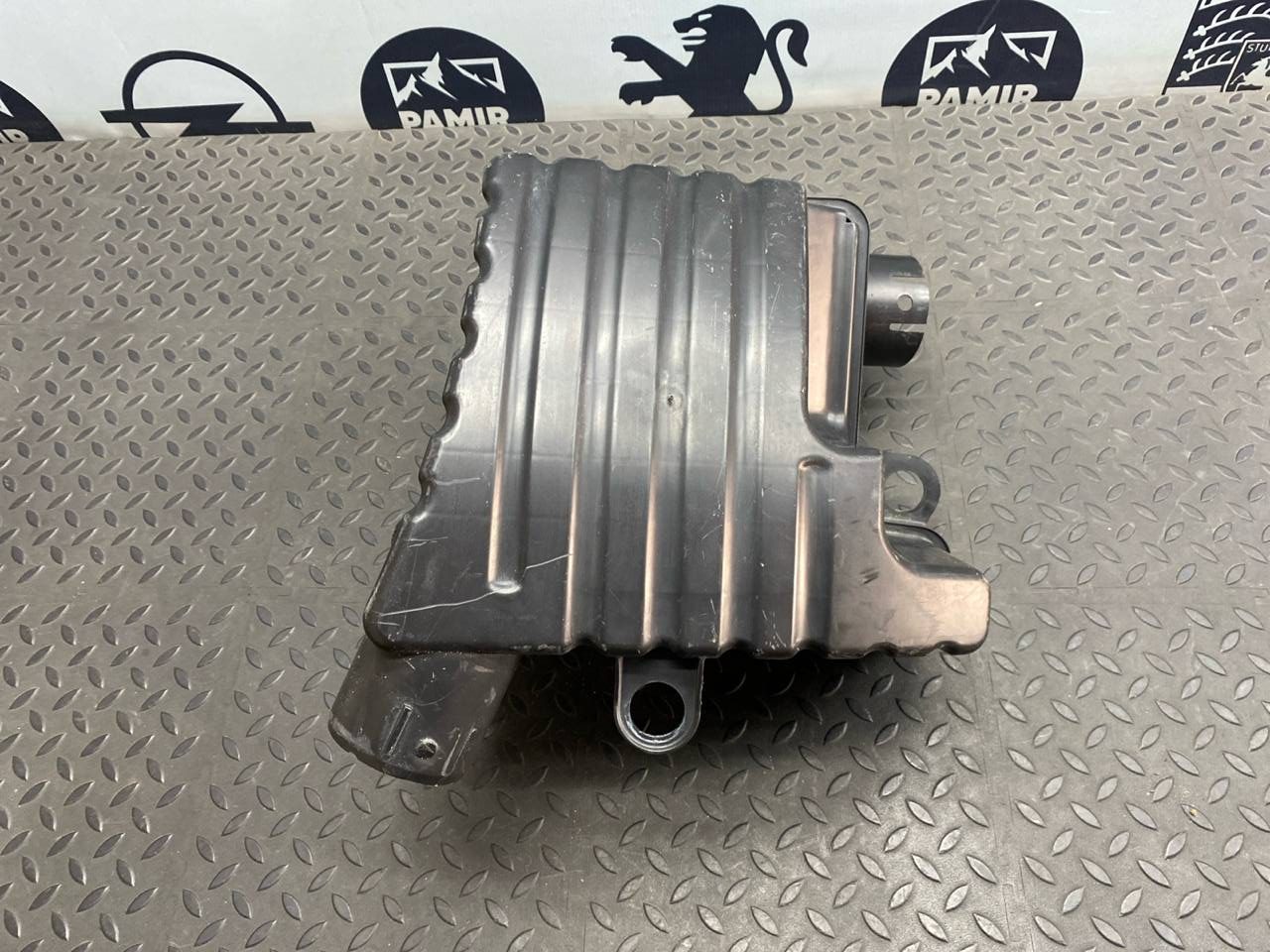 Резонатор воздушного фильтра Ford Mondeo/3 2000-2007