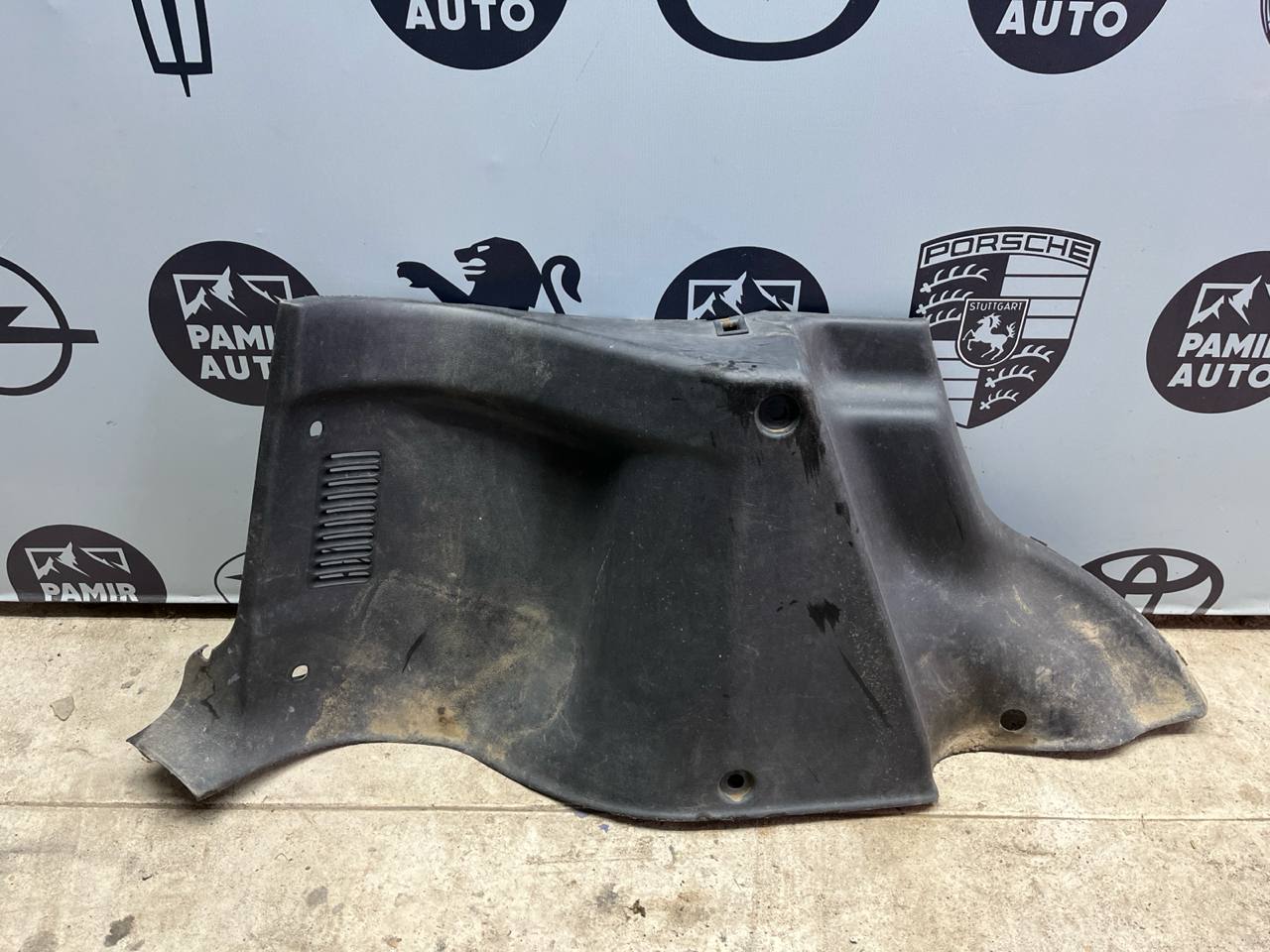 Обшивка багажника левая Land Rover Freelander 1998-2006