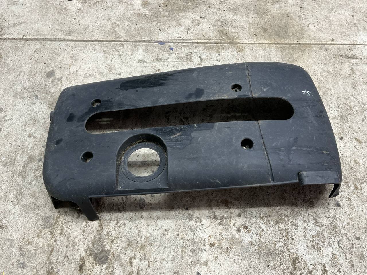 Крышка на двигатель (Декоративная) Mercedes C/W203 2000-2008