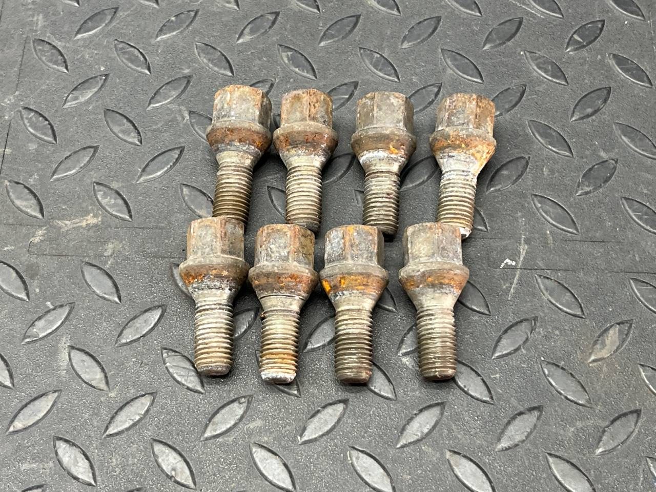 Болт колесный Opel Astra/H 2004-2014