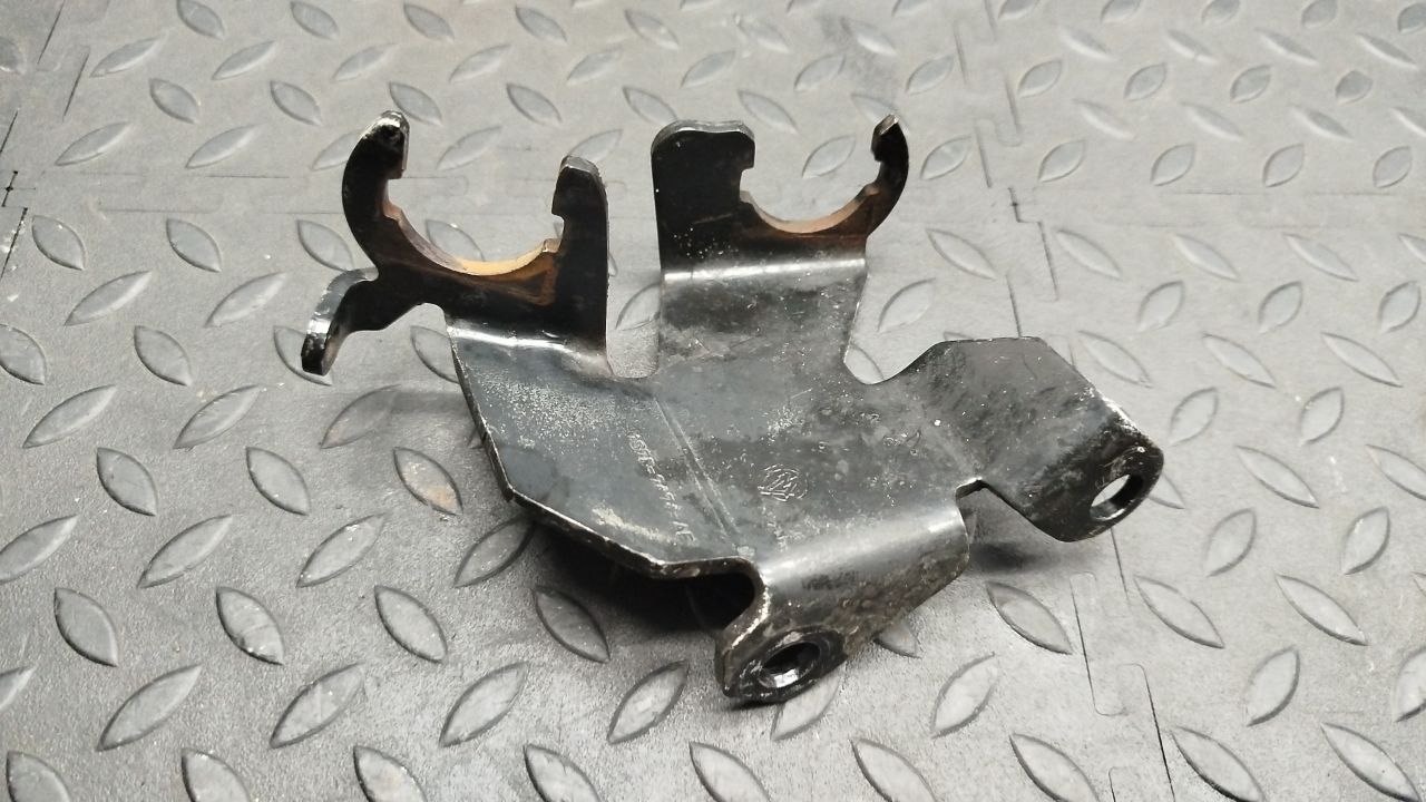 Кронштейн троса КПП Ford Mondeo/3 2000-2007