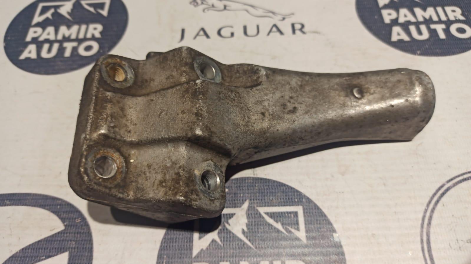 Кронштейн двигателя Mercedes B/W245 2005-2011