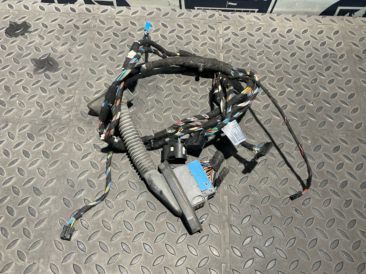 Проводка двери передняя левая BMW 3/E90 2004-2013