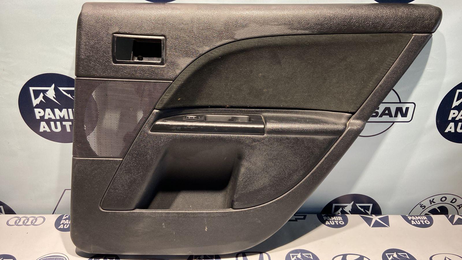 Обшивка двери задняя правая Ford Mondeo/3 2000-2007