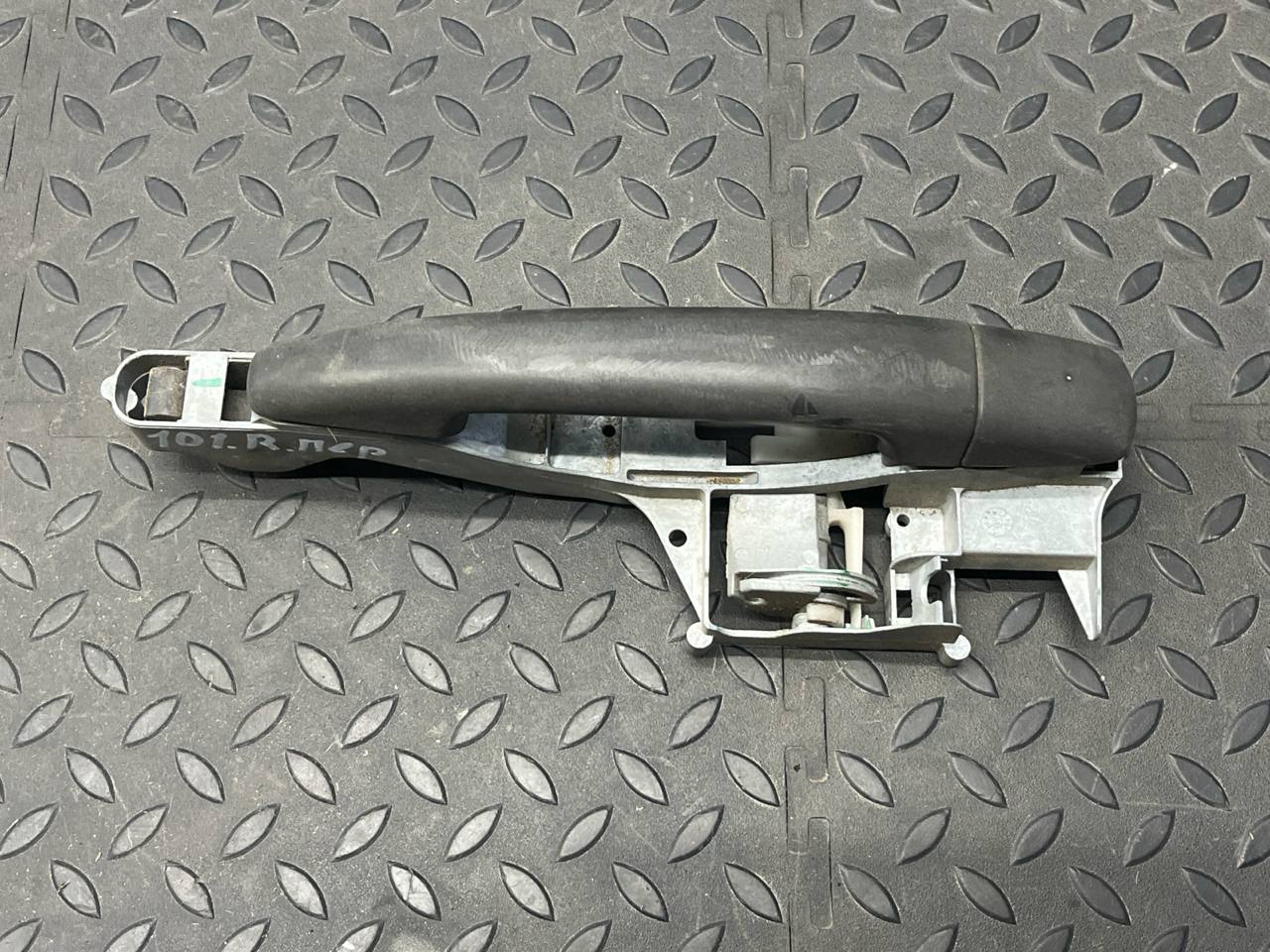 Ручка двери передняя правая Peugeot Expert/2 2007-2016