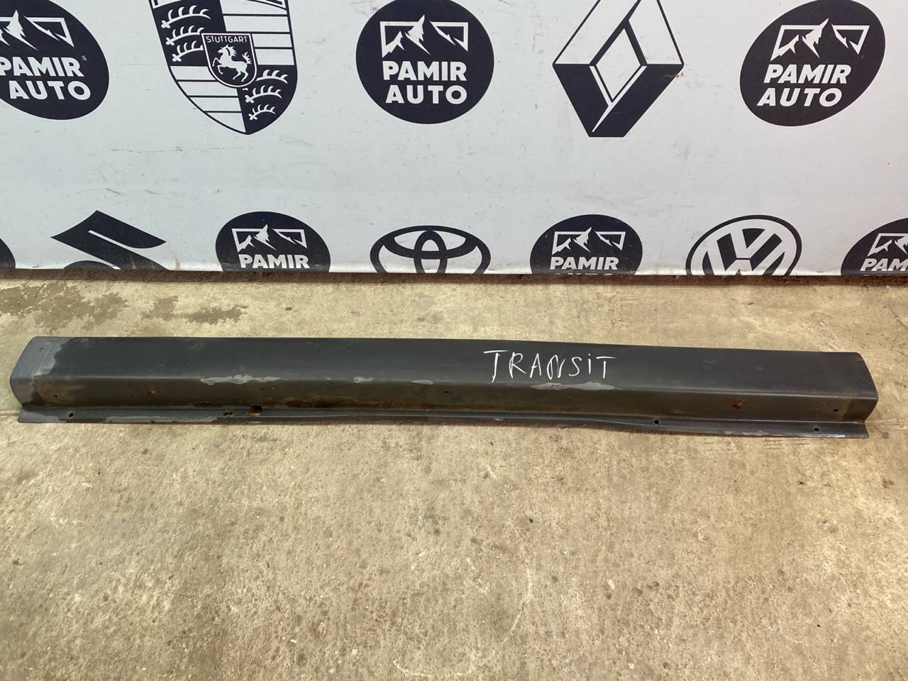 Бампер задний Ford Transit 2000-2006